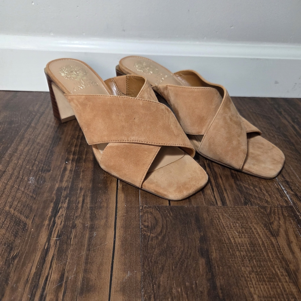Vince Camuto Women's Tan Heeled Sandals Elegant